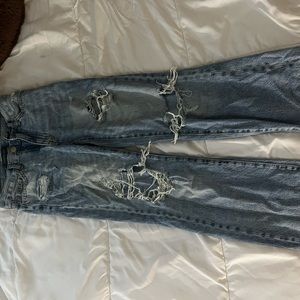 Skater style jeans. Size triple zero.